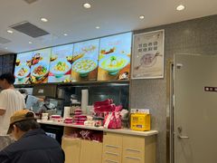 -小杨生煎(金山百联购物中心3楼店)