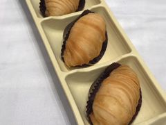 榴莲千丝酥-稻香酒家·34年老字号·港式粤菜(汉街店)
