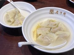 刀鱼馄饨-老半斋(福州路店)