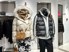 -百年港湾奥特莱斯(香炉礁店)