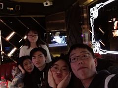 -温莎KTV(珠江路店)