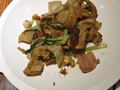 -黄泥岗·地道湖北菜(奥特莱斯店)