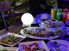 -Green Tree Rest. & Pub