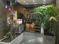 -HIGH FIVE哈福手工汉堡(桂林路店)