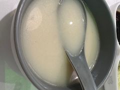 -洪氏嗨捞·广东猪肚鸡·椰子鸡火锅(西咸万象城店)