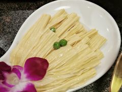 -小天鹅火锅·一线江景洪鼎旗舰店(洪崖洞店)