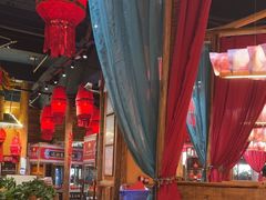 -老滇山寨•云南特色菜•地方菜•民族风情歌舞表演(金碧店)