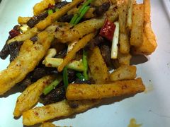 手撕牛干巴炒藕条-云海肴·汽锅鸡·云南菜(领展购物广场·中关村店)