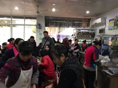 等位区-李记小小吃·江油肥肠(涪江路店)