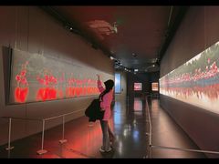 -罗红摄影艺术馆