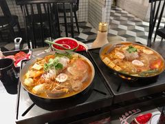 招牌臭臭锅-8锅臭臭锅·正宗台湾小火锅(中心五路店)