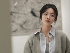 -美式眼镜·授权蔡司.依视路.尼康.豪雅.明月(人民广场店)