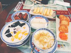 -赵记传承特色牛奶甜品(泉城广场店)