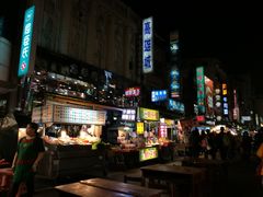 -六合夜市