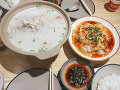 -叁煨蹄花·下饭盐帮菜(人民广场店)