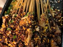 泼辣猪小串-木屋烧烤(坂田天安云谷店)