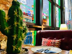 -Famous肥猫墨西哥音乐餐吧(五棵松华熙LIVE店)