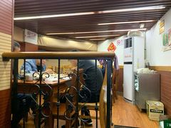 -东北四季饺子王(华山路店)