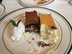 -Wolfgang’s Steakhouse 沃夫冈牛排馆(上海白玉兰广场店)