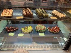 -鲜艳西餐厅(衡山路十二号华邑店)