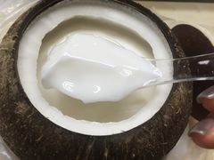 -椰爺爺·椰子冻砵仔糕