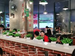 大堂-憨铁匠老火锅(龙岗万科里店)