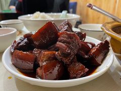 良泉红烧肉-良泉足疗