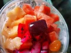 彩虹酸奶绵绵冰-杨小贤(东融国际影城店)