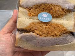 芋泥肉松三明治-沁屋面包店(人民东路店)