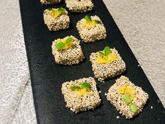 椿苗柠香松板肉-北京王府井希尔顿酒店·秦唐中餐厅Chynna