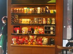 零售区-星巴克臻选(莘庄仲盛店)