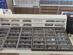 -EYEcare眼镜店(南京东路店)