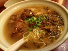 -佬钱湾仔(衣裳街店)