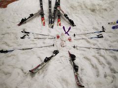 -乔波室内滑雪场