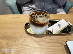 -ZING COFFEE 镜咖啡