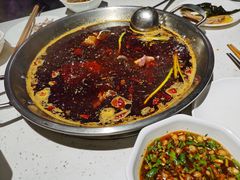微辣原汤锅底-蛙鱼道美蛙鱼自助火锅(新耍都店)