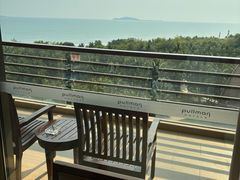 -三亚湾海居铂尔曼度假酒店