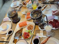 -雍和会海鲜姿造自助(湖东路店)
