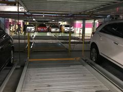 -徐汇日月光地下停车场