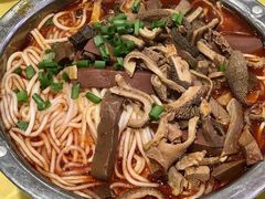 -凯盛食府(右玉小吃街店)