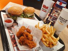 -The Habit Burger Grill 哈比特汉堡(复兴soho店)