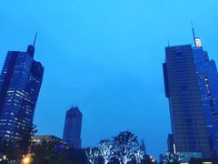 -UNI UNI(环亚凯瑟琳店)