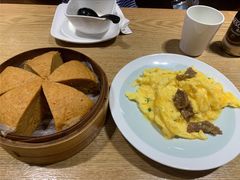 滑蛋虾仁-点点心港式茶餐厅(南京西路店)