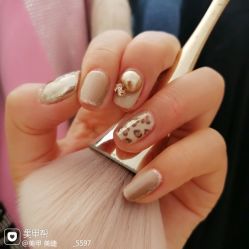-恐龙·美甲美睫