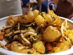 -包整·丝娃娃(一览甲秀楼风景店)