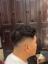 -东方先生国潮男士理发馆