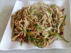 炒豆腐皮-环宇草鸡店·特色炒鸡