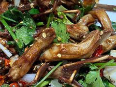 -超越海鲜屋(飞龙物业店)