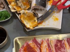 -围炉肉舍•炭烤活鳗•丹东海鲜烤肉(步行街店)