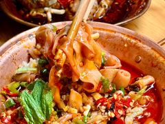 -拈签一笑黄牛肉辣卤串串